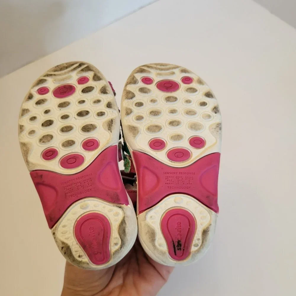 Life Stride Pink Floral Sandals - Size 4